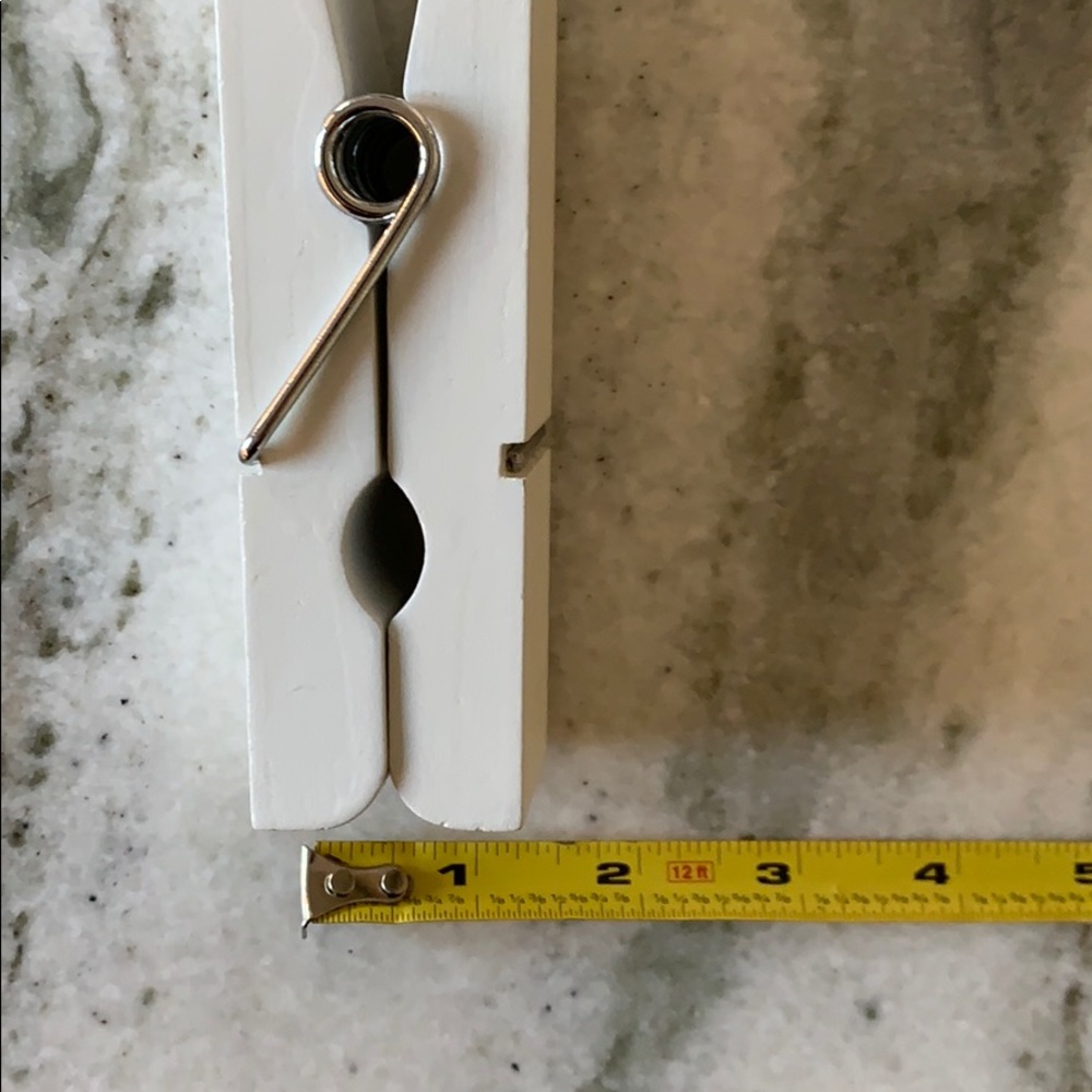 Oversized Clothespin - Picture 5 of 6